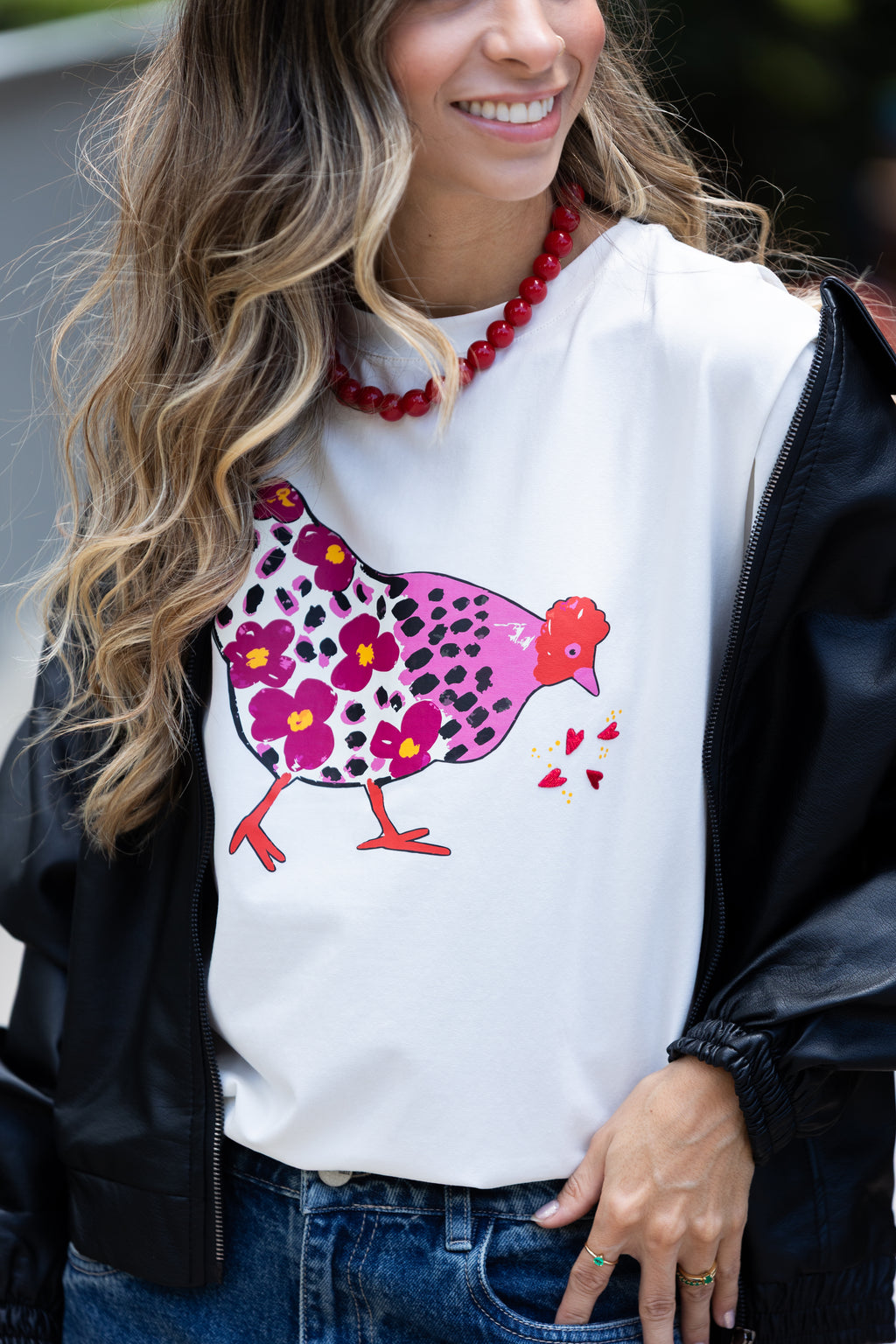 Camiseta Gallina rosa