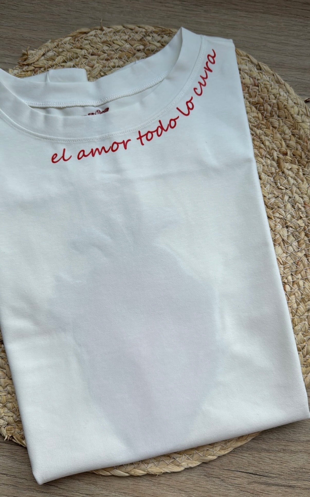 Camiseta Amor Cura