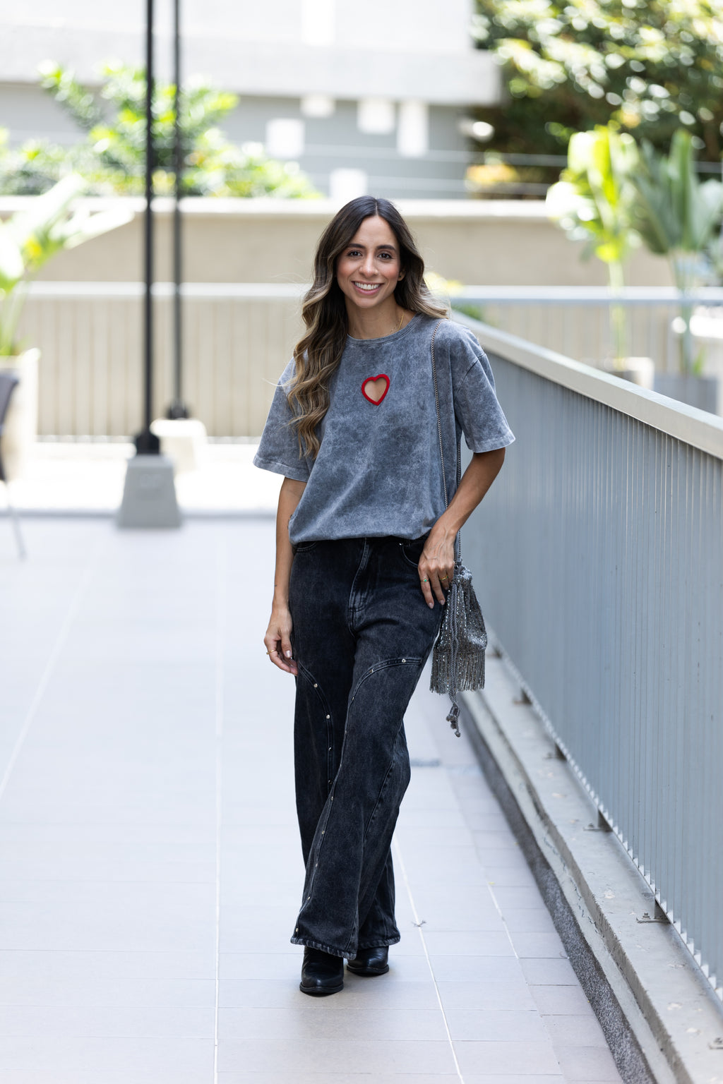 Camiseta Lía corazón rojo