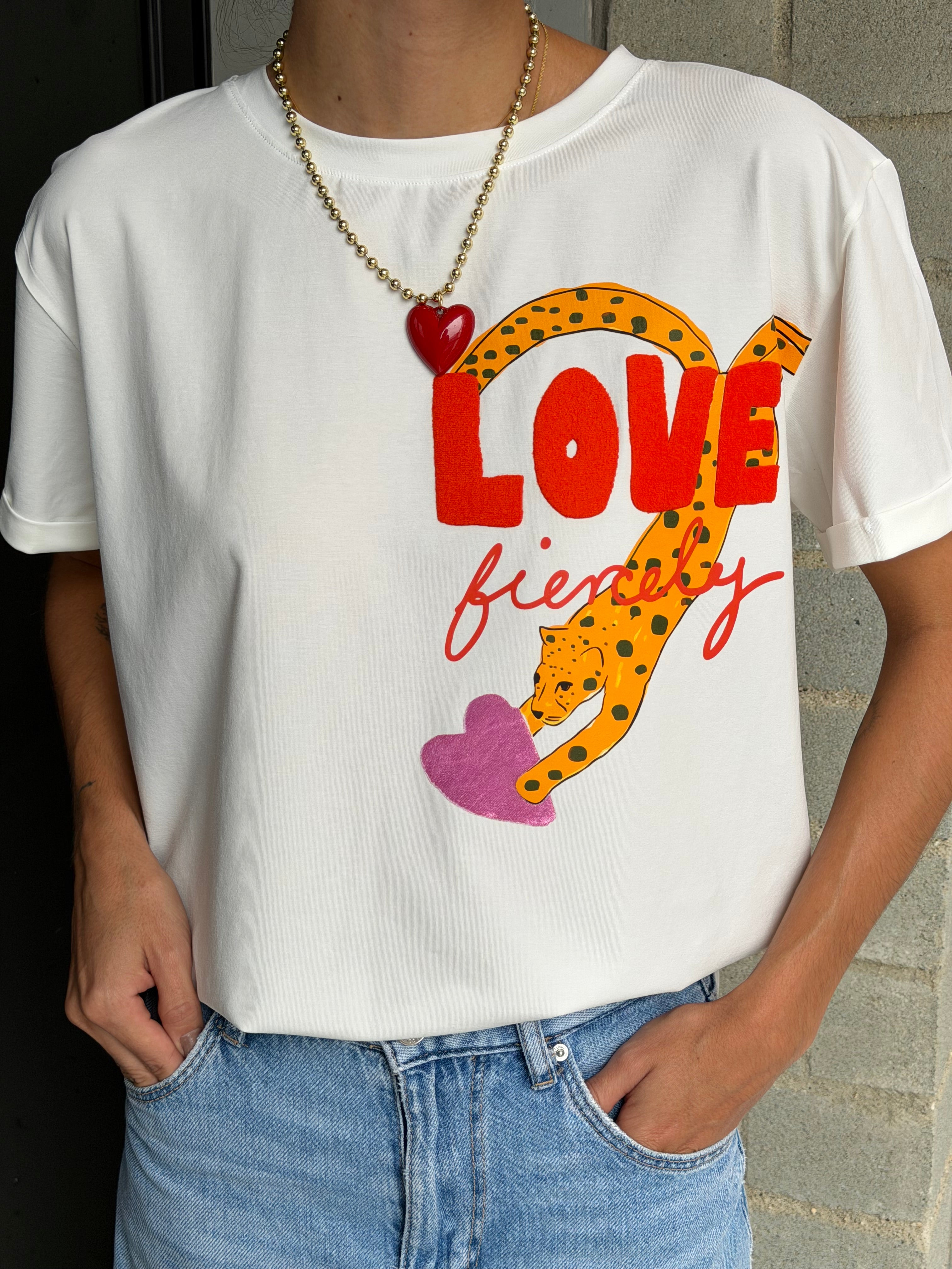Camiseta ama intensamente