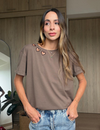 Camiseta Básica Carazon