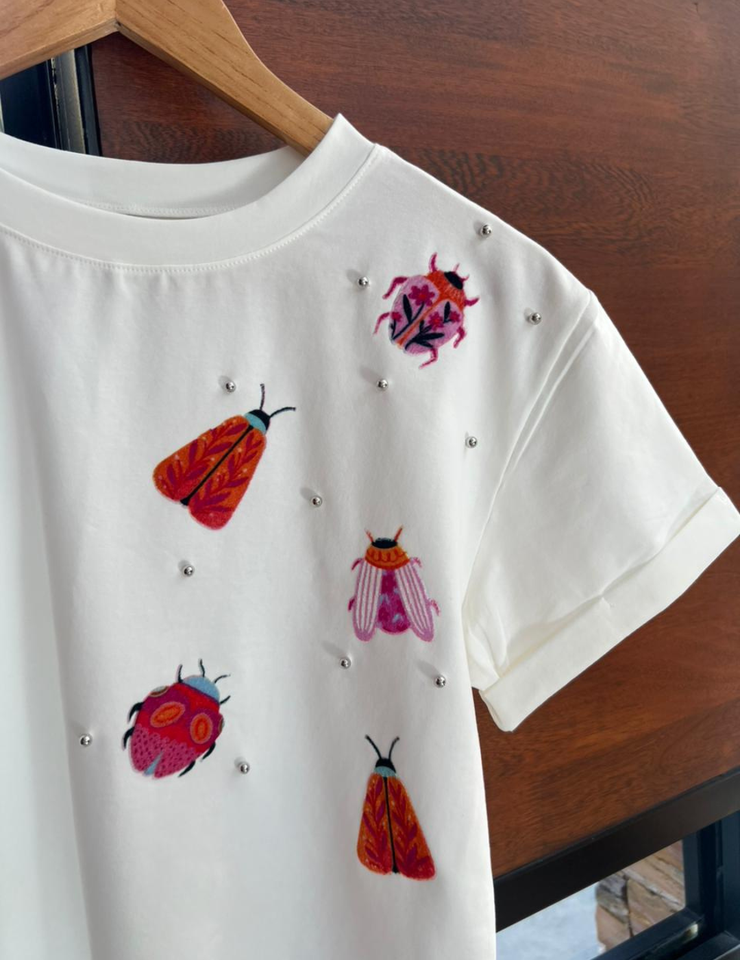 Camiseta Mujer Estampado Bichos con Perlas