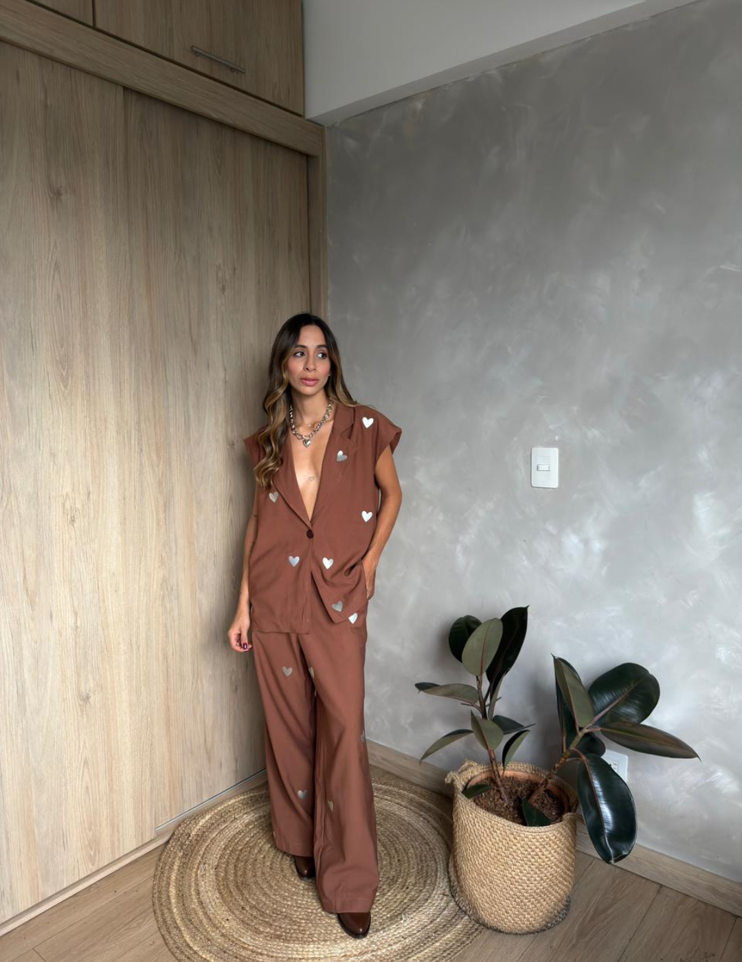 Conjunto Mujer con Corazones Pantalón y Chaleco