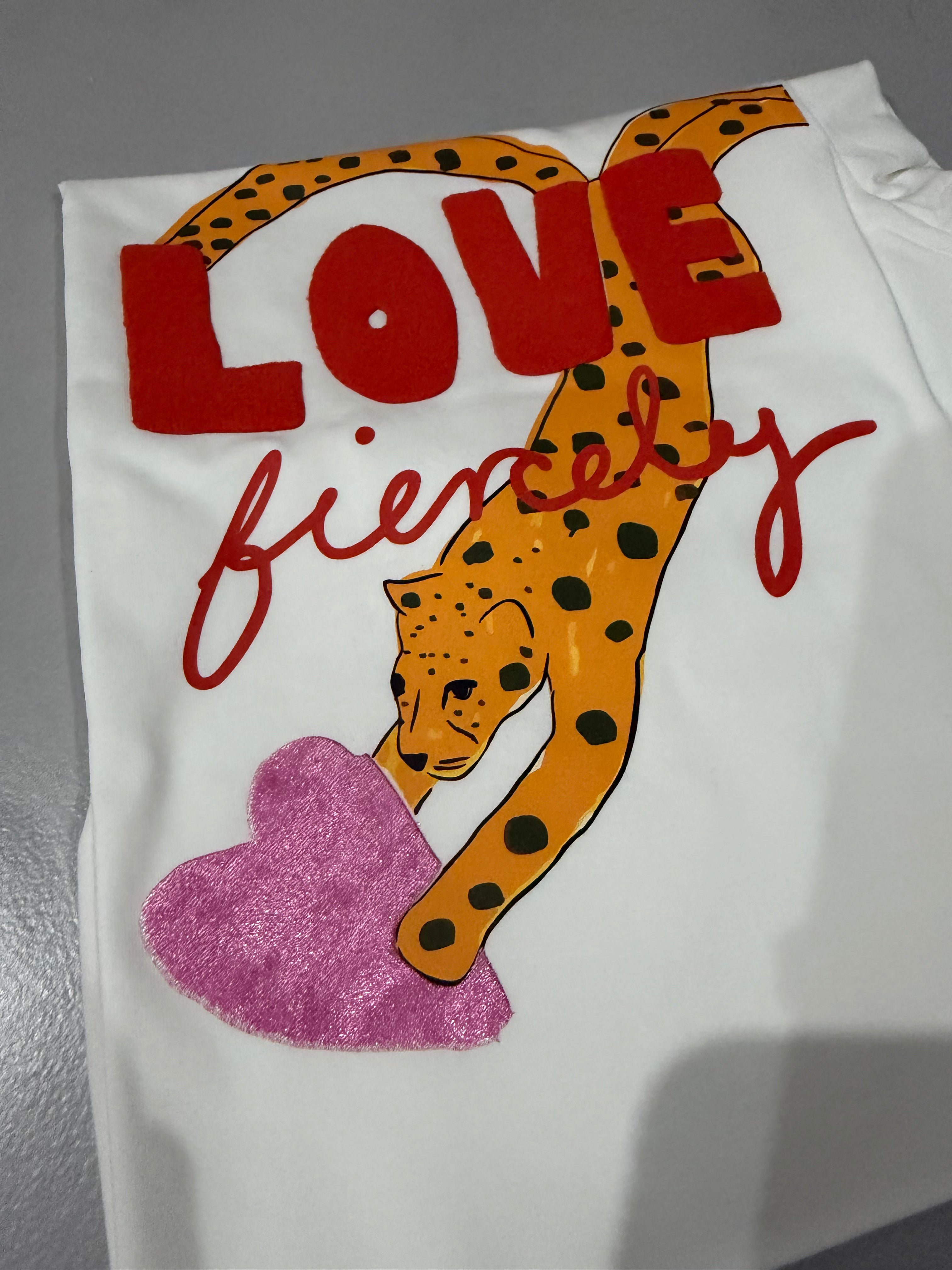 Camiseta ama intensamente