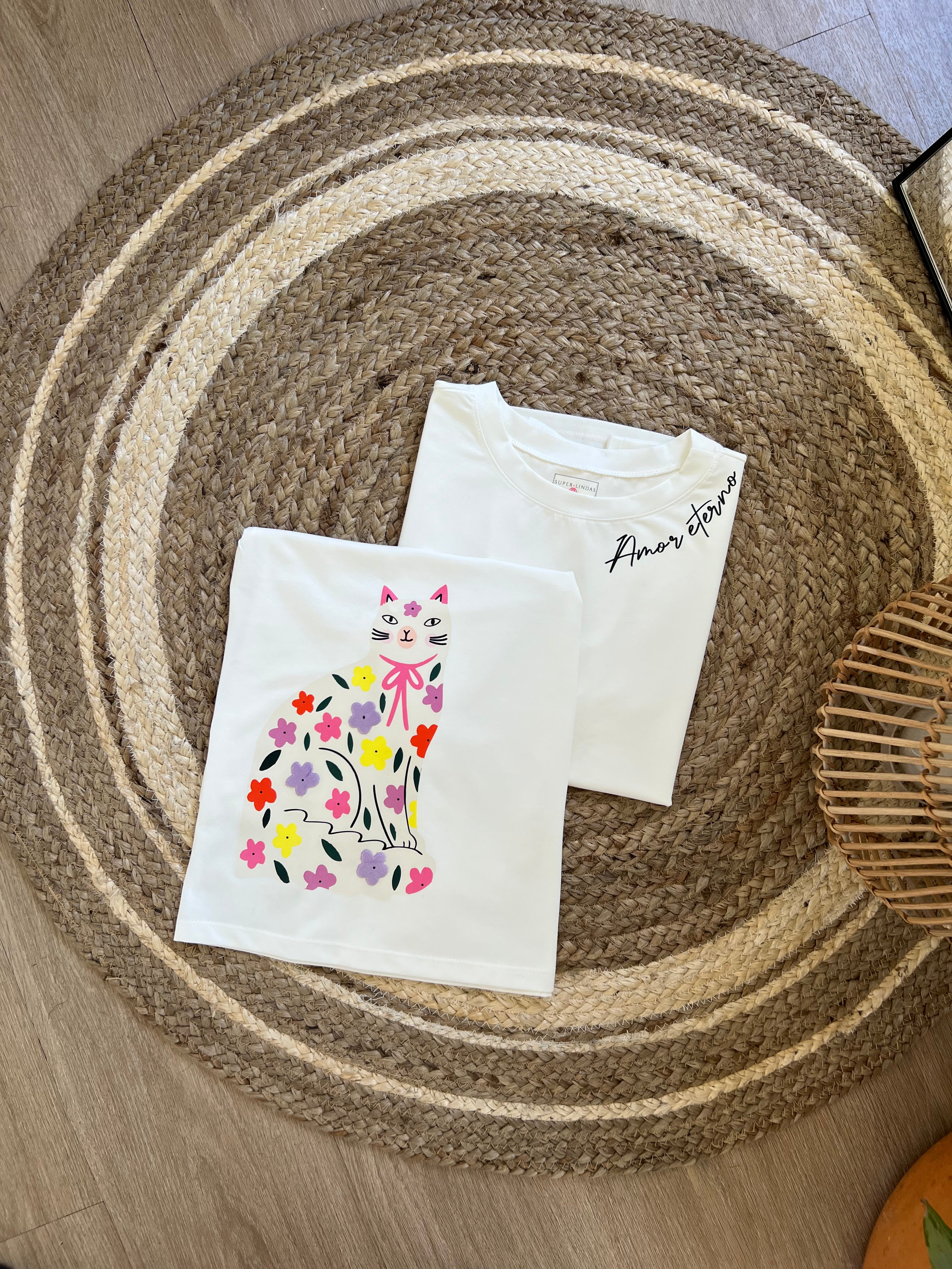 Camiseta Amor Eterno Gato